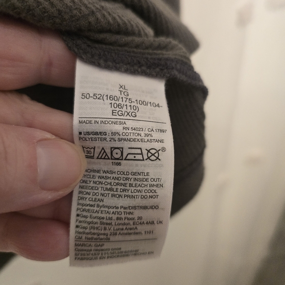 Gap Disney Women's Thermal Long Sleeve Top Size Xl - Picture 5 of 6